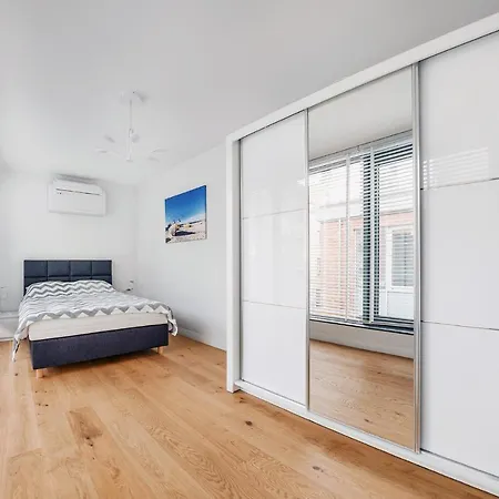 Viu Apartament Z Tarasem W Sercu Gdanska Exterior photo